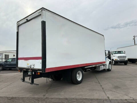 2011 Freightliner M2 106