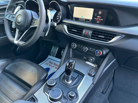 2018 Alfa Romeo Stelvio Ti Sport