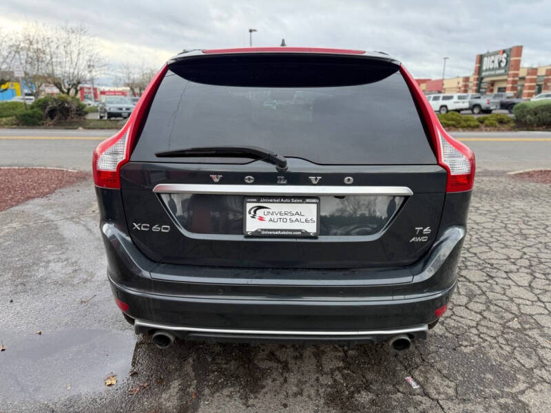 2016 Volvo XC60 T6 Drive-E R-Design Platinum