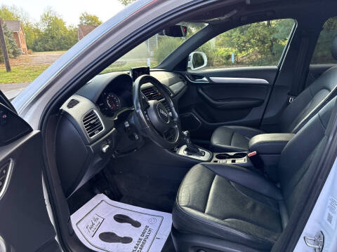 2016 Audi Q3 2.0T quattro Prestige