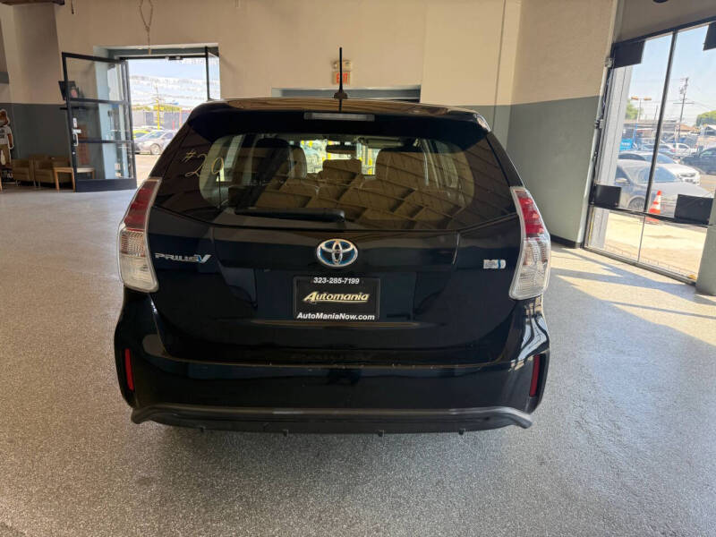 2016 Toyota Prius v