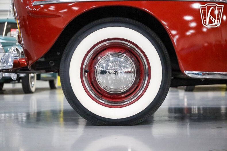 1947 Ford Deluxe