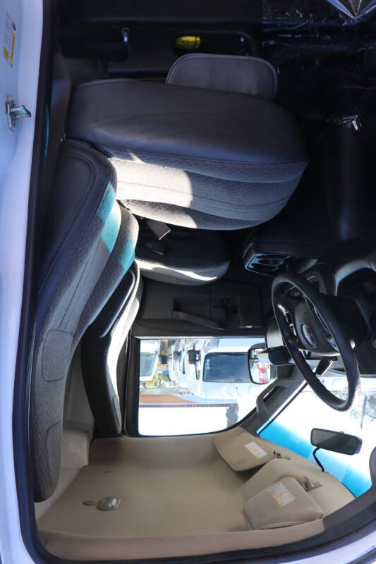 2022 GMC Savana 2500