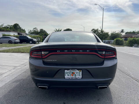 2016 Dodge Charger SE
