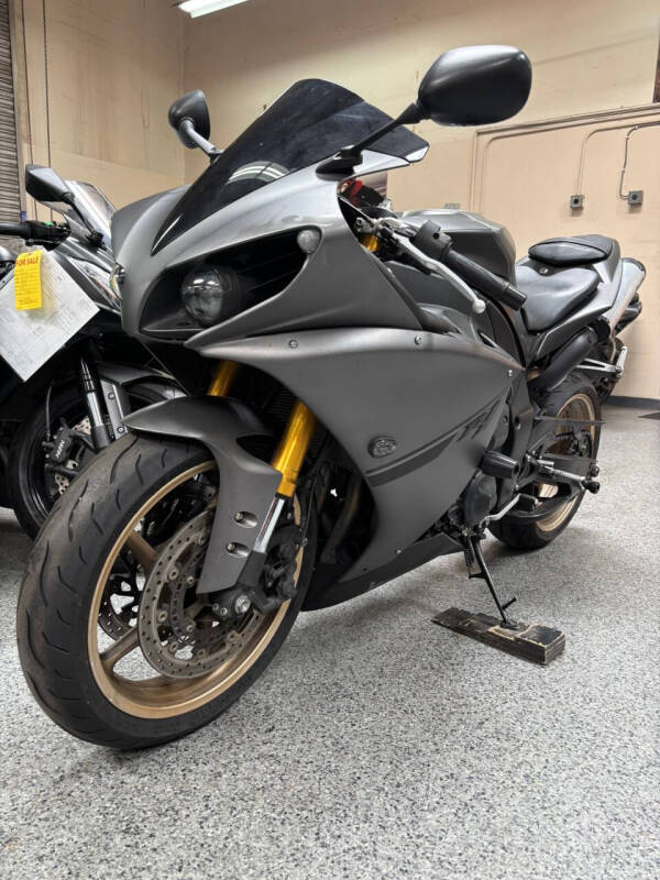 2014 Yamaha YZF-R1