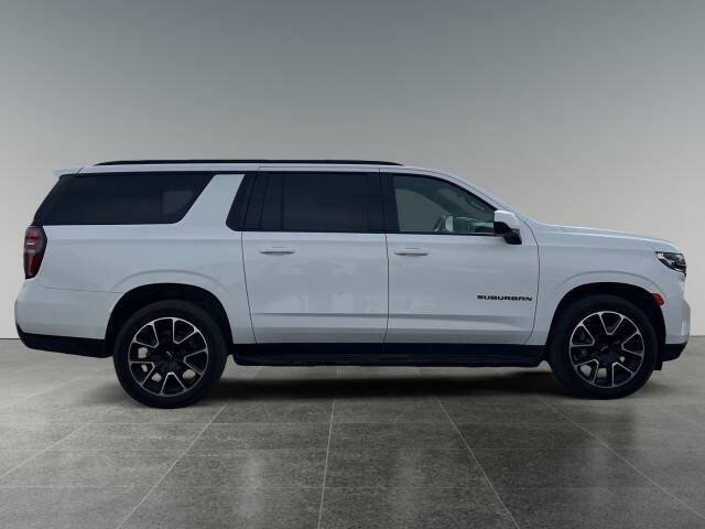 2023 Chevrolet Suburban RST