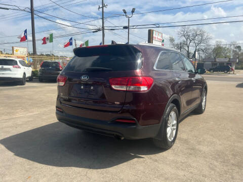 2017 Kia Sorento LX