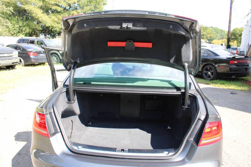 2013 Audi S8 4.0T quattro