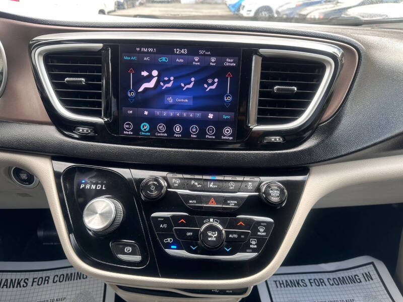 2018 Chrysler Pacifica Touring L