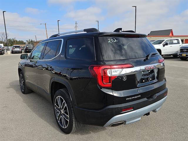 2023 GMC Acadia SLT