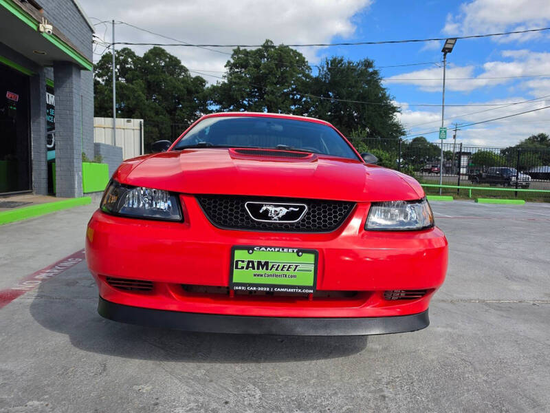 2000 Ford Mustang