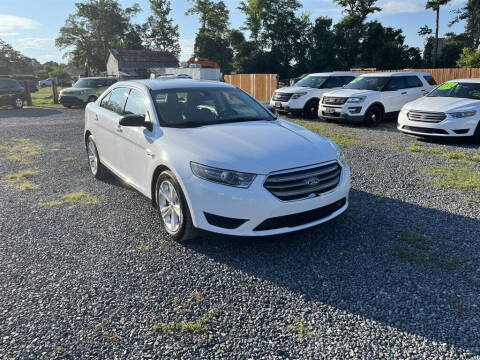 2016 Ford Taurus SE