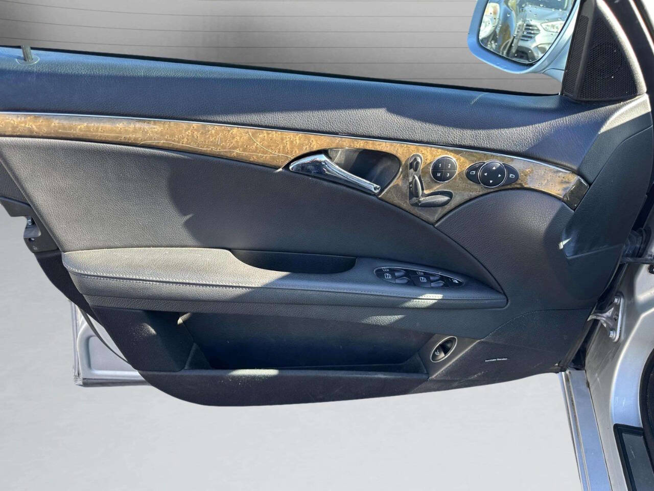 Mercedes-BenzE-Class9