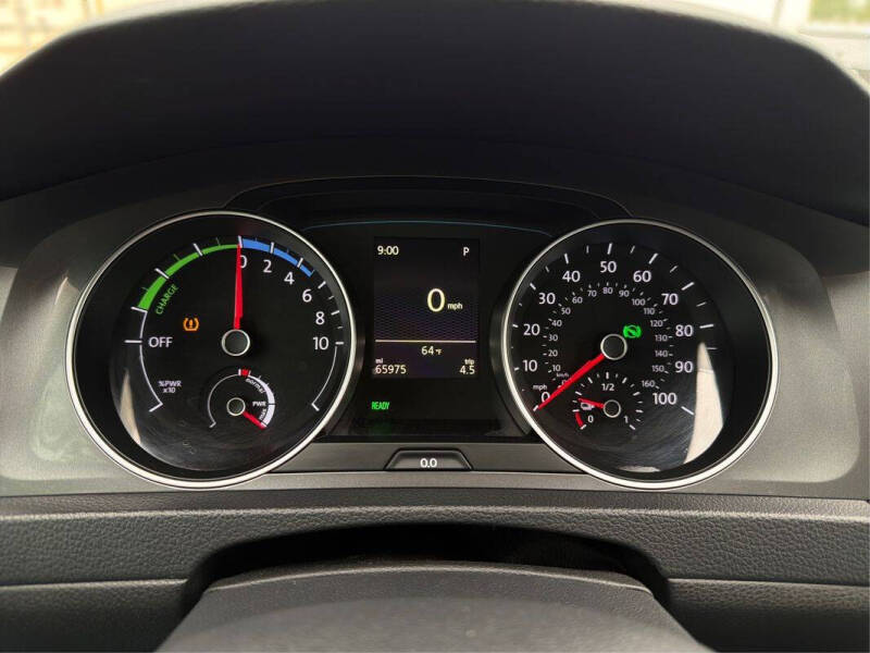 2016 Volkswagen e-Golf SE