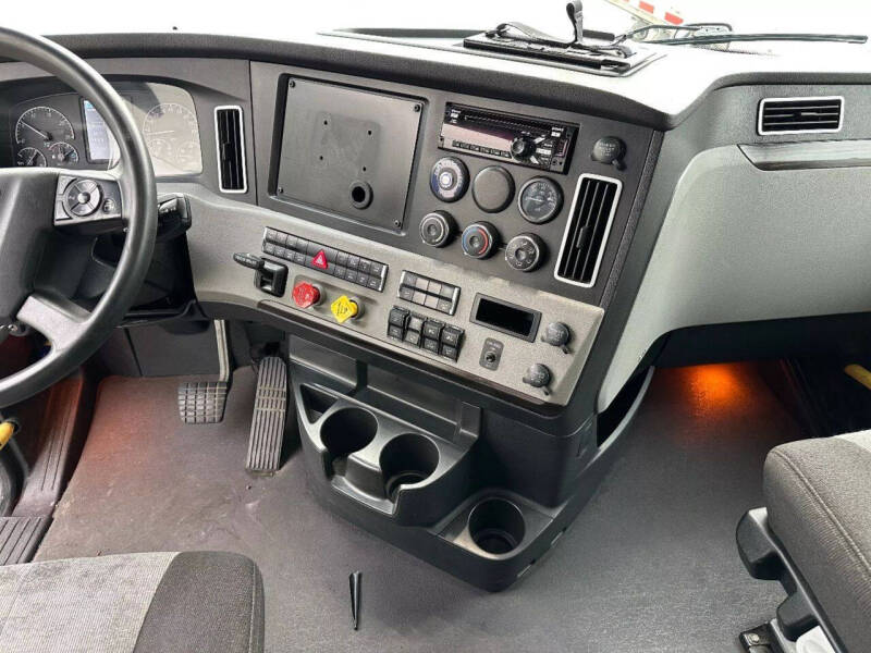2021 Freightliner Cascadia