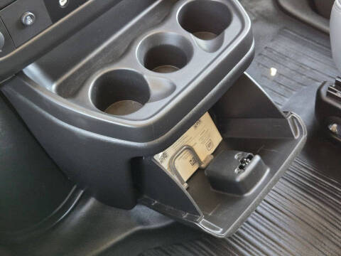 2023 Chevrolet Express 2500