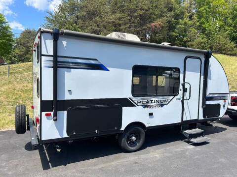 2021 Forest River FSX PLATINUM 179DBKX