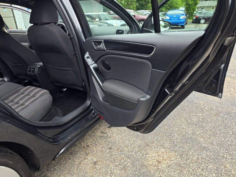 2013 Volkswagen GTI Base PZEV