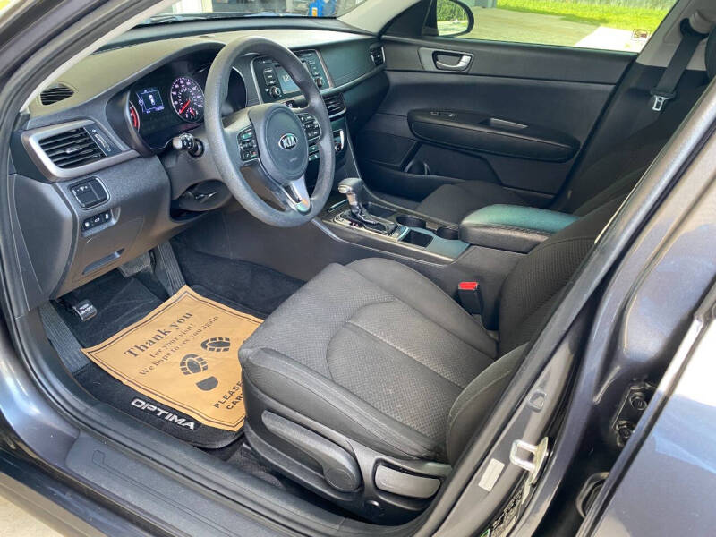 2017 Kia Optima LX