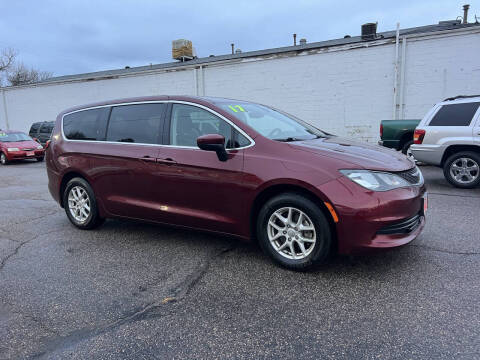 2017 Chrysler Pacifica Touring