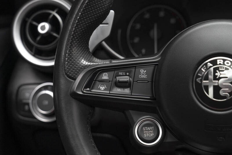 2022 Alfa Romeo Giulia Veloce