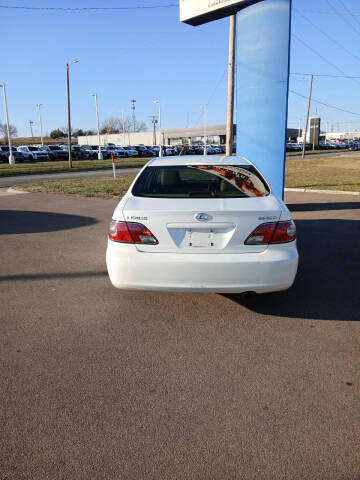 2004 Lexus ES 330