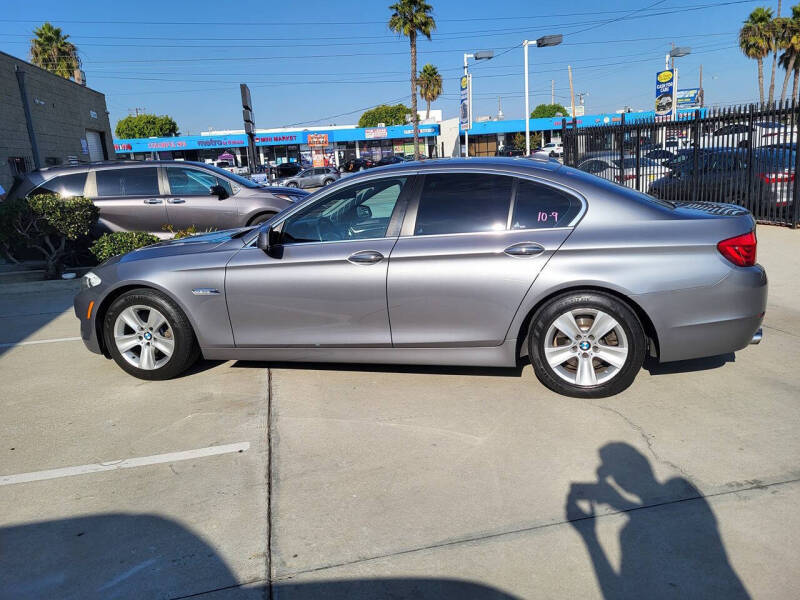 2012 BMW 5 Series 528i