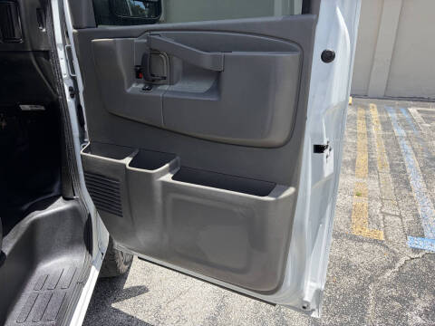 2020 Chevrolet Express LS 3500
