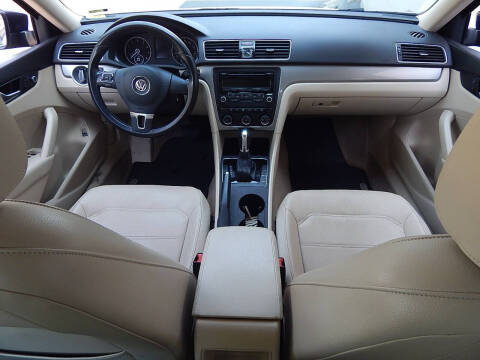 2015 Volkswagen Passat 1.8T Wolfsburg Edition