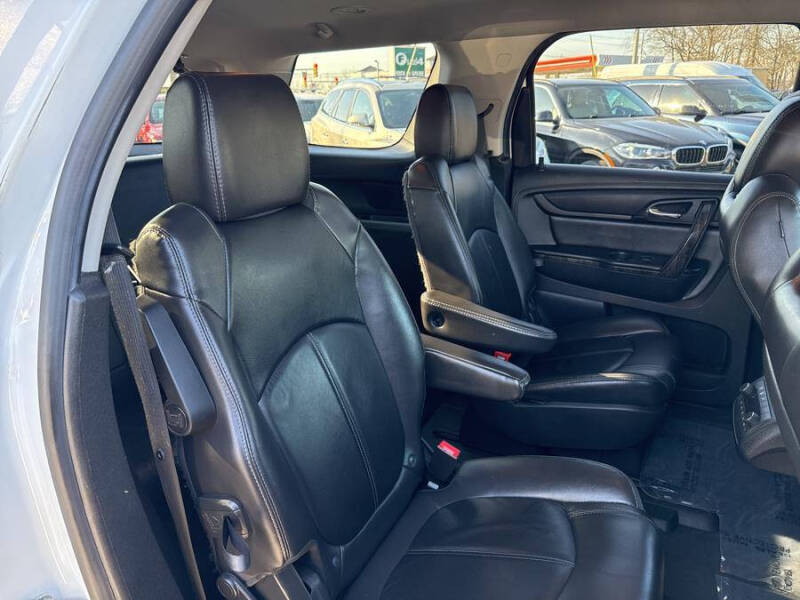 2016 GMC Acadia SLT-1