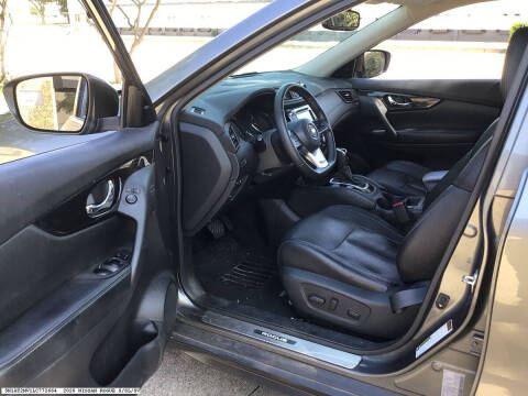 2020 Nissan Rogue SL