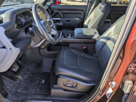 2023 Land Rover Defender 130 X-Dynamic SE