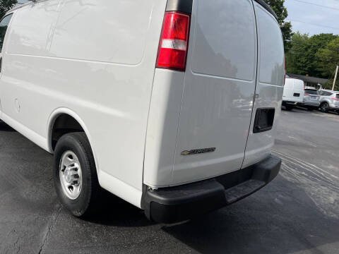 2018 Chevrolet Express 2500
