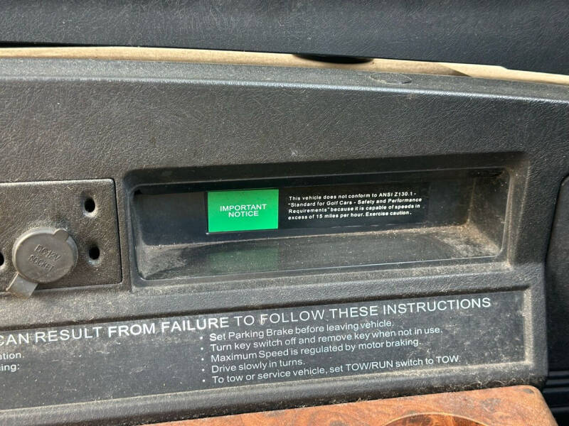 2010 TOMBERLIN E-MERGE GOLF CART