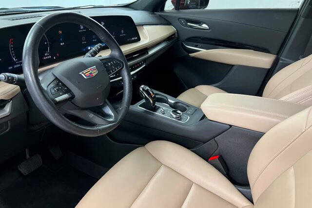 2024 Cadillac XT4 Luxury