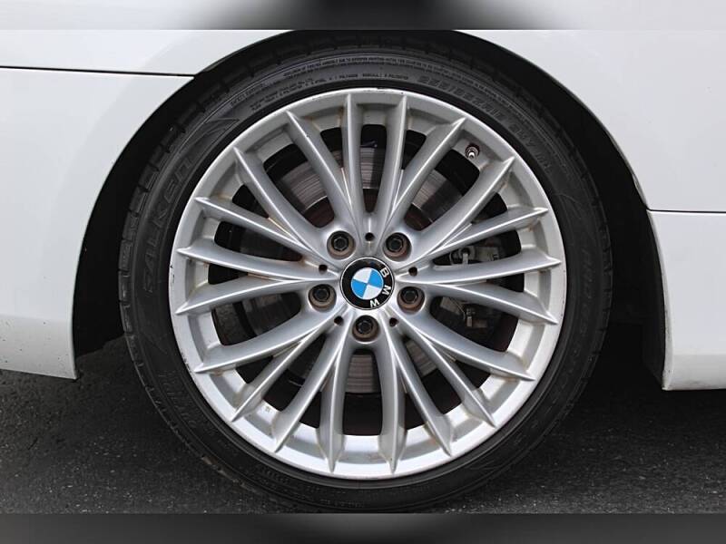 2011 BMW 3 Series 335i