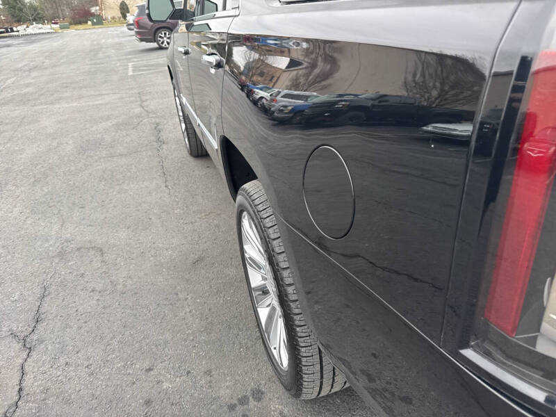 2016 Cadillac Escalade Platinum