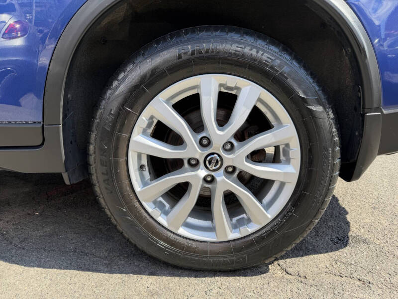 2018 Nissan Rogue SV - Photo 20