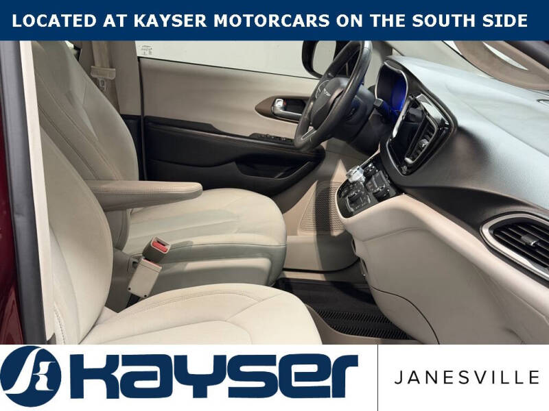 2017 Chrysler Pacifica Touring