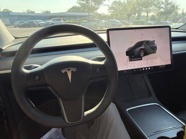 2024 Tesla Model Y Long Range