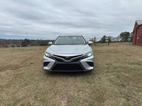 2020 Toyota Camry SE