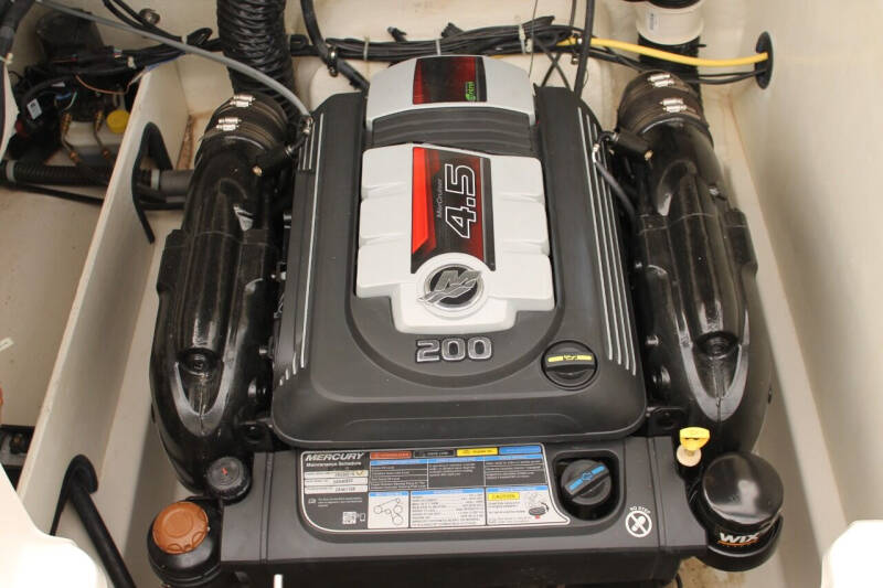 2018 Bayliner VR5 Bowrider