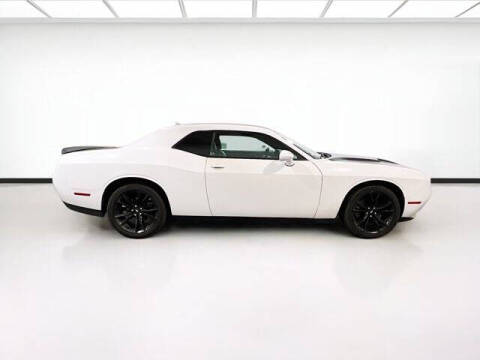 2018 Dodge Challenger SXT Plus