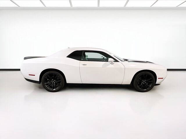 2018 Dodge Challenger SXT Plus