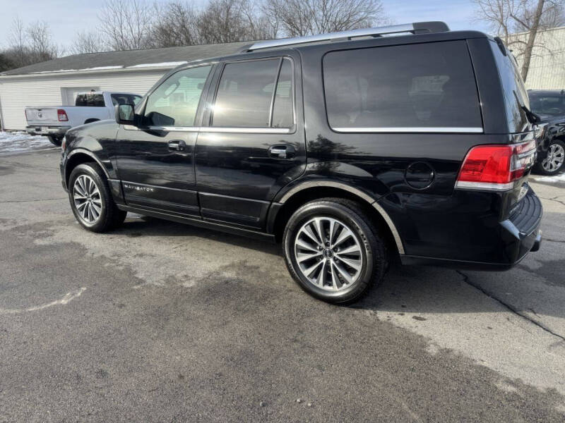 2017 Lincoln Navigator Select