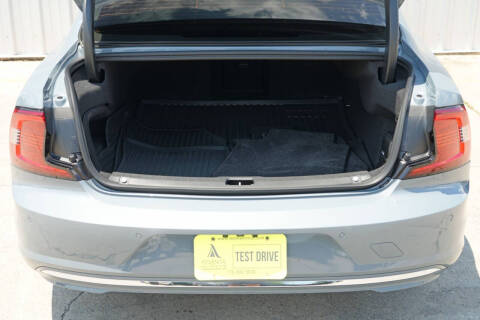 2023 Volvo S90 B6 Plus