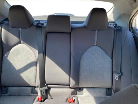 2021 Toyota Camry Hybrid LE