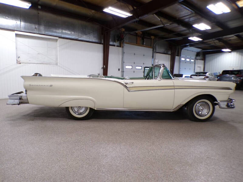 1957 Ford Fairlane 500