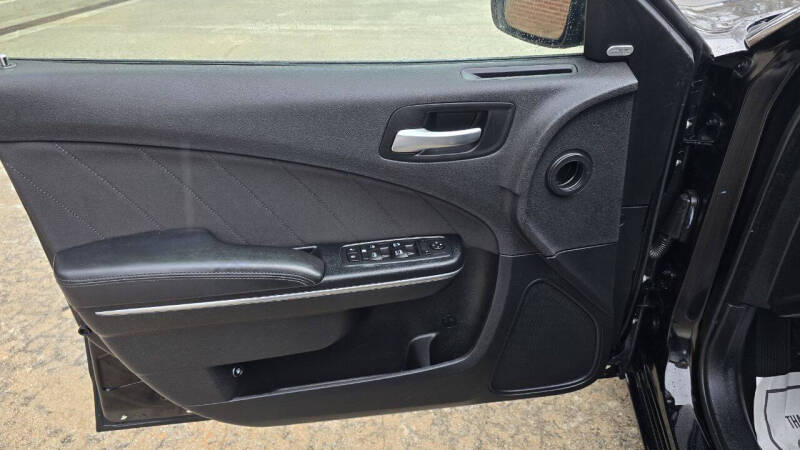 2015 Dodge Charger SXT