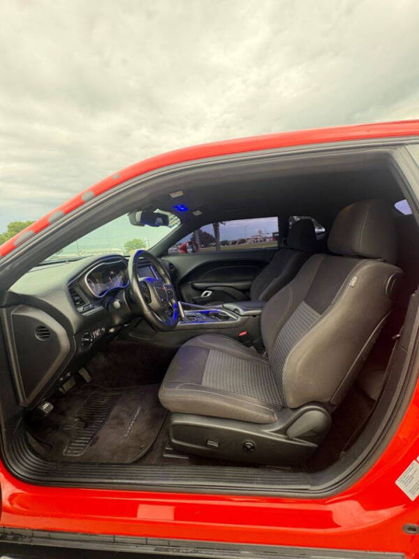 2016 Dodge Challenger SXT